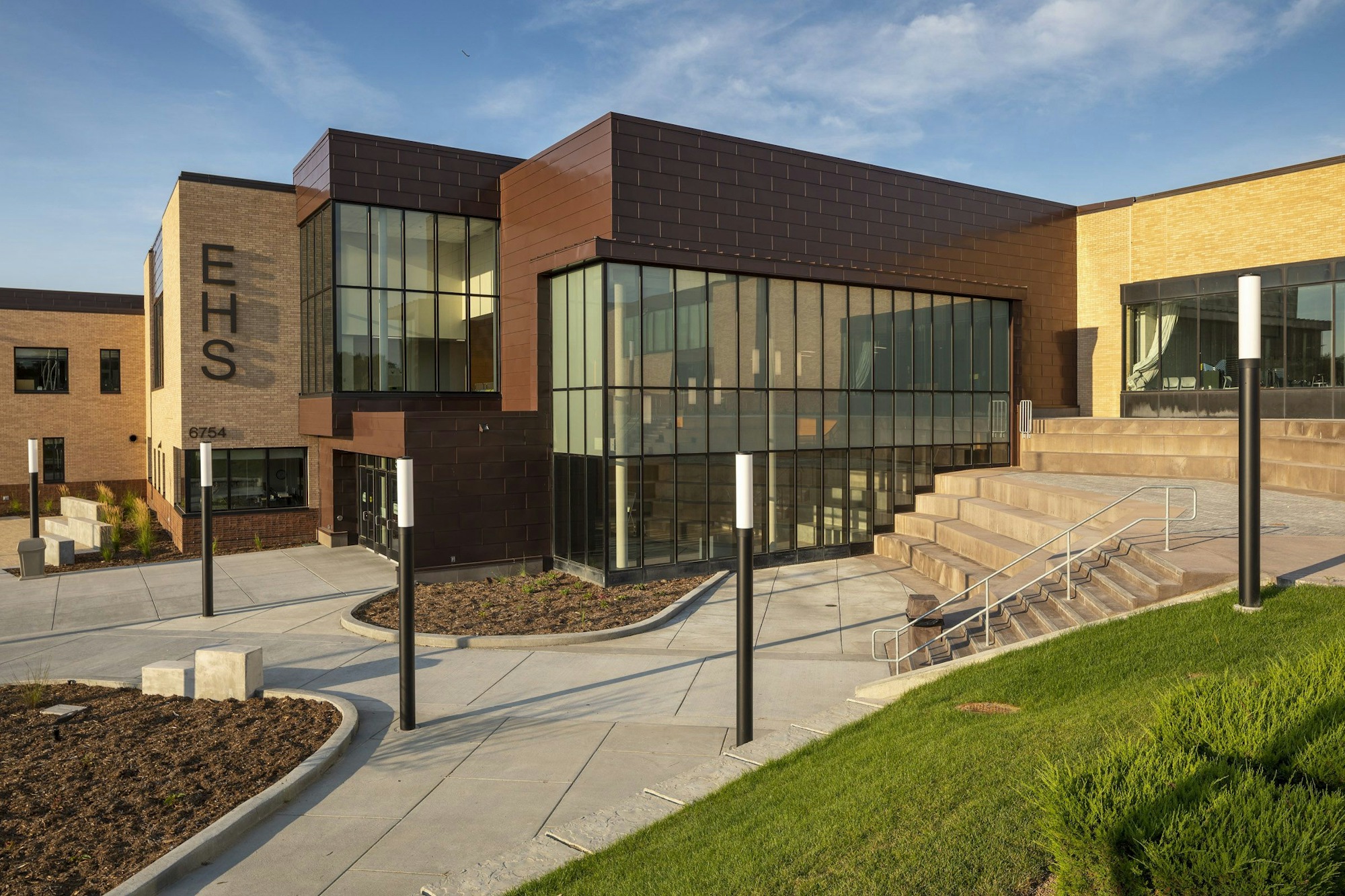 New Design High school 2