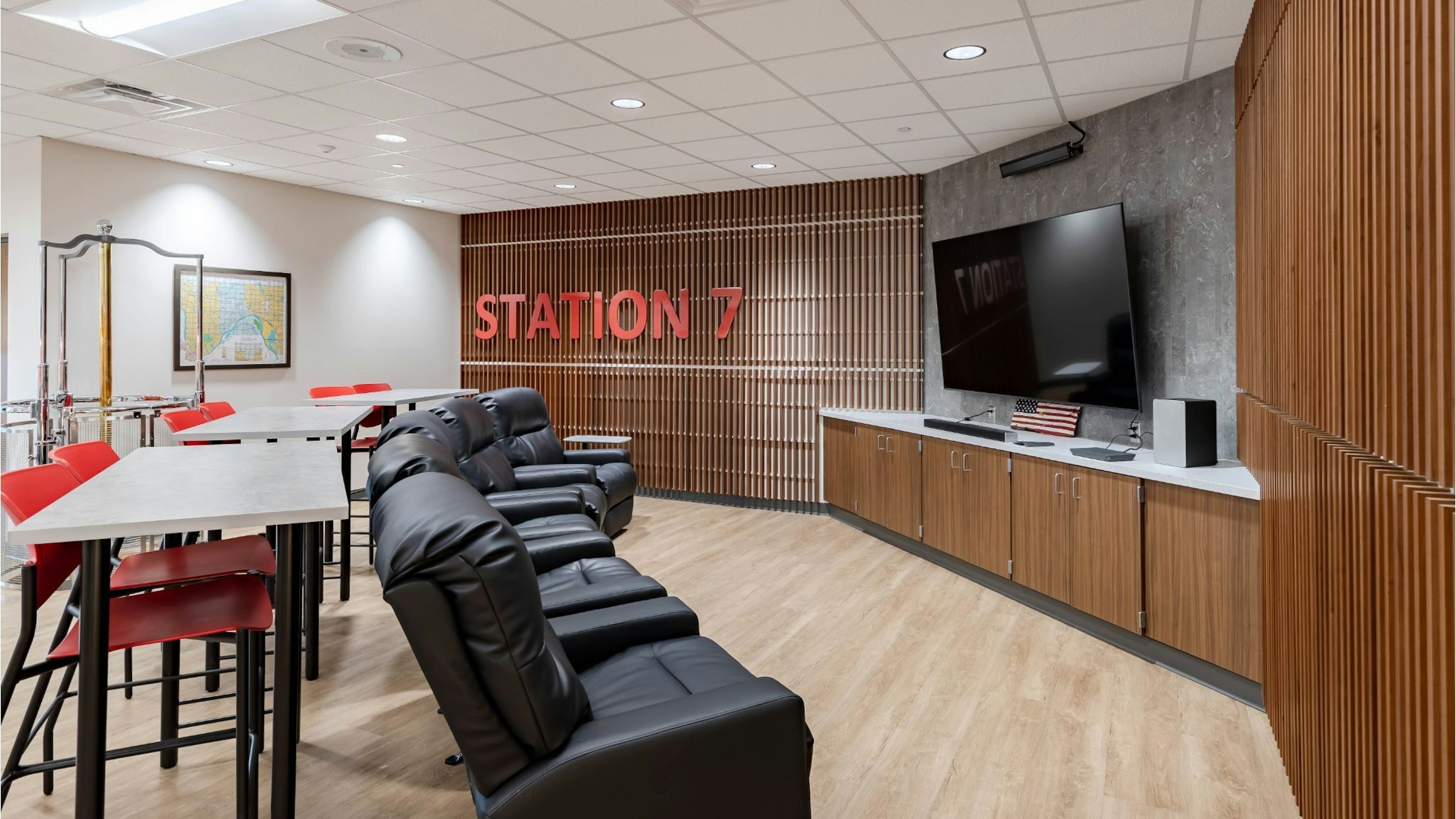 1 2025 06 23 140001 qmmo