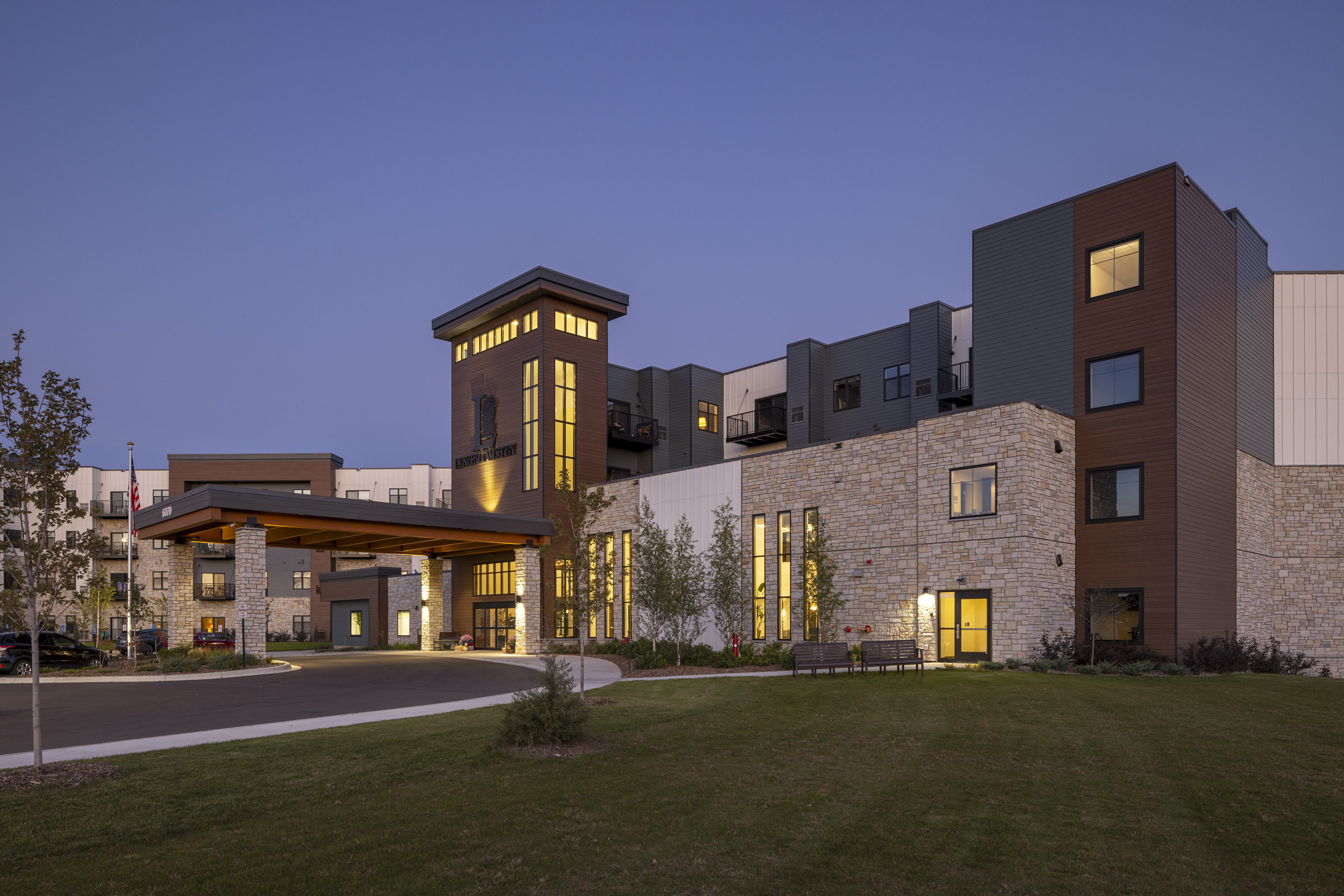 Lyngblomsten Dusk Photo 2