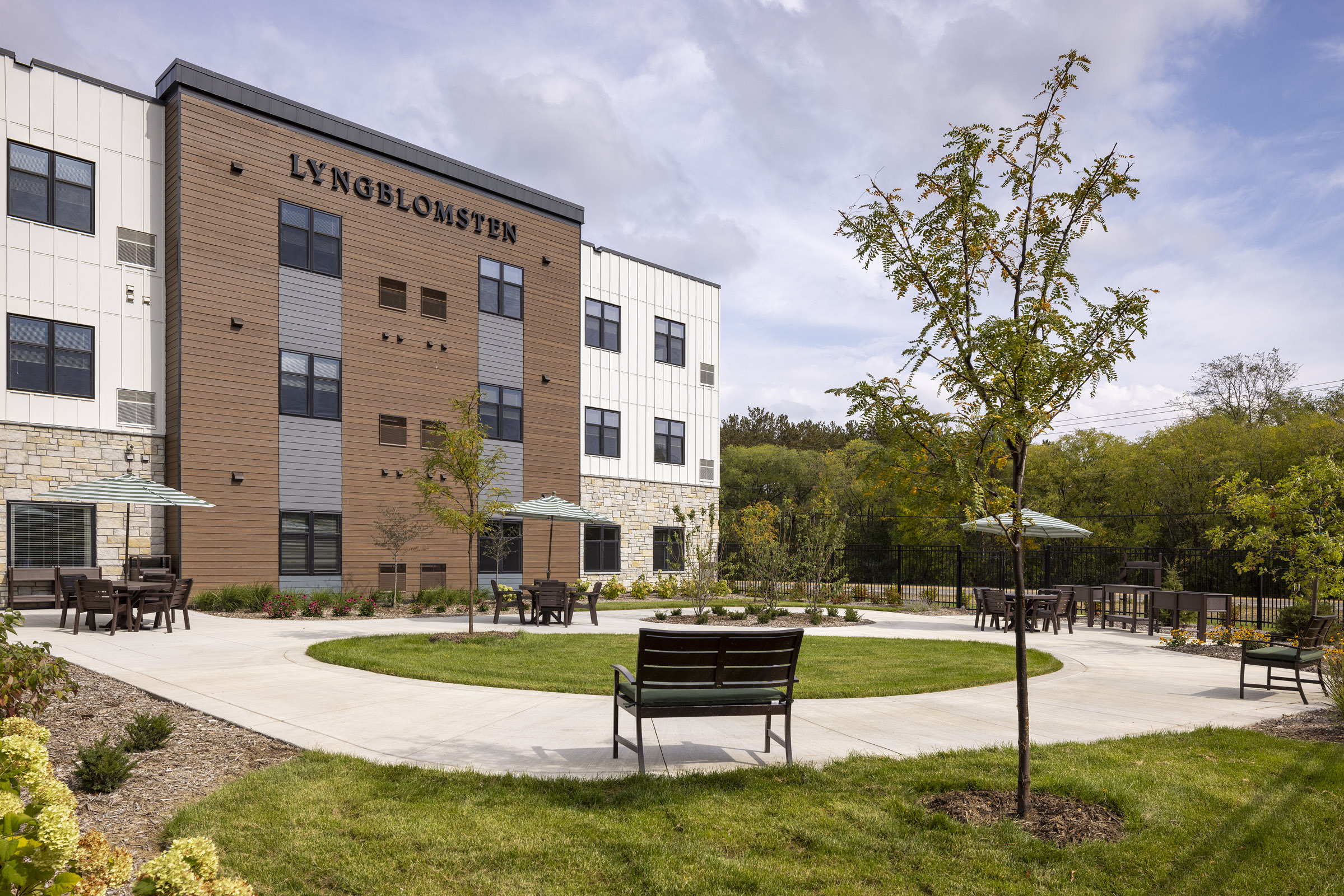 Lyngblomsten Lino Lakes 3