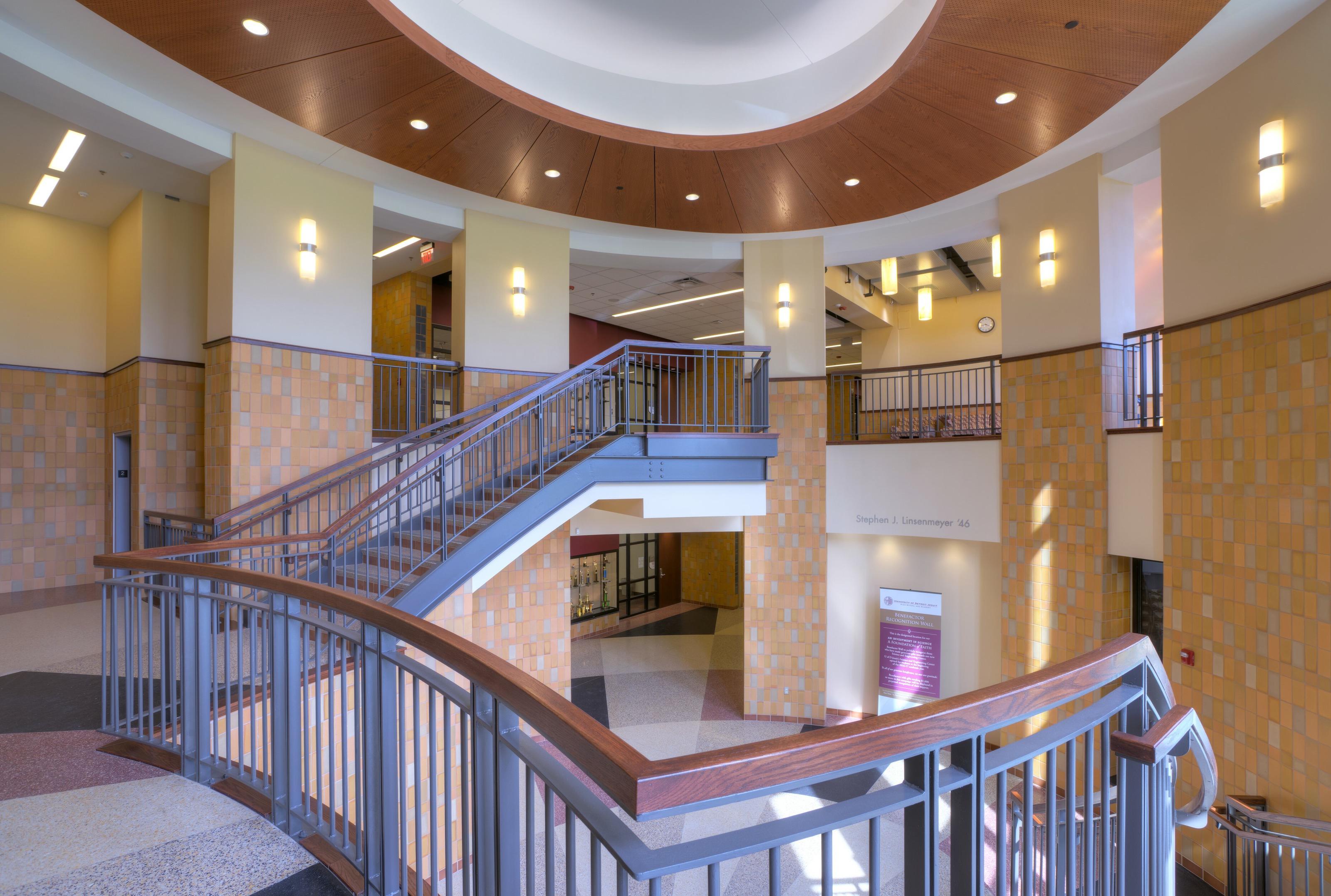 University Of Detroit 3