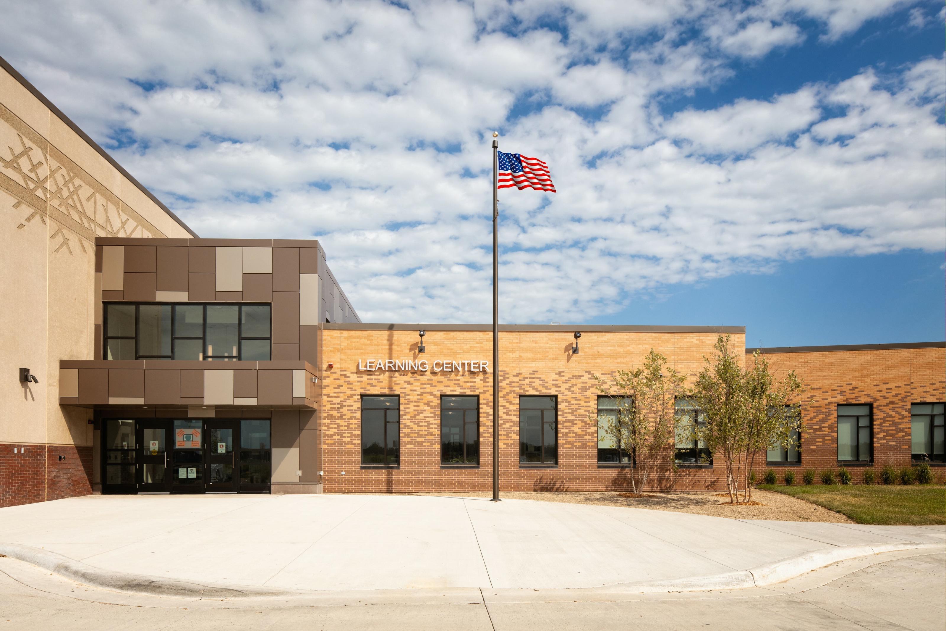 Worthington Learning Center &… Wold Architects & Engineers