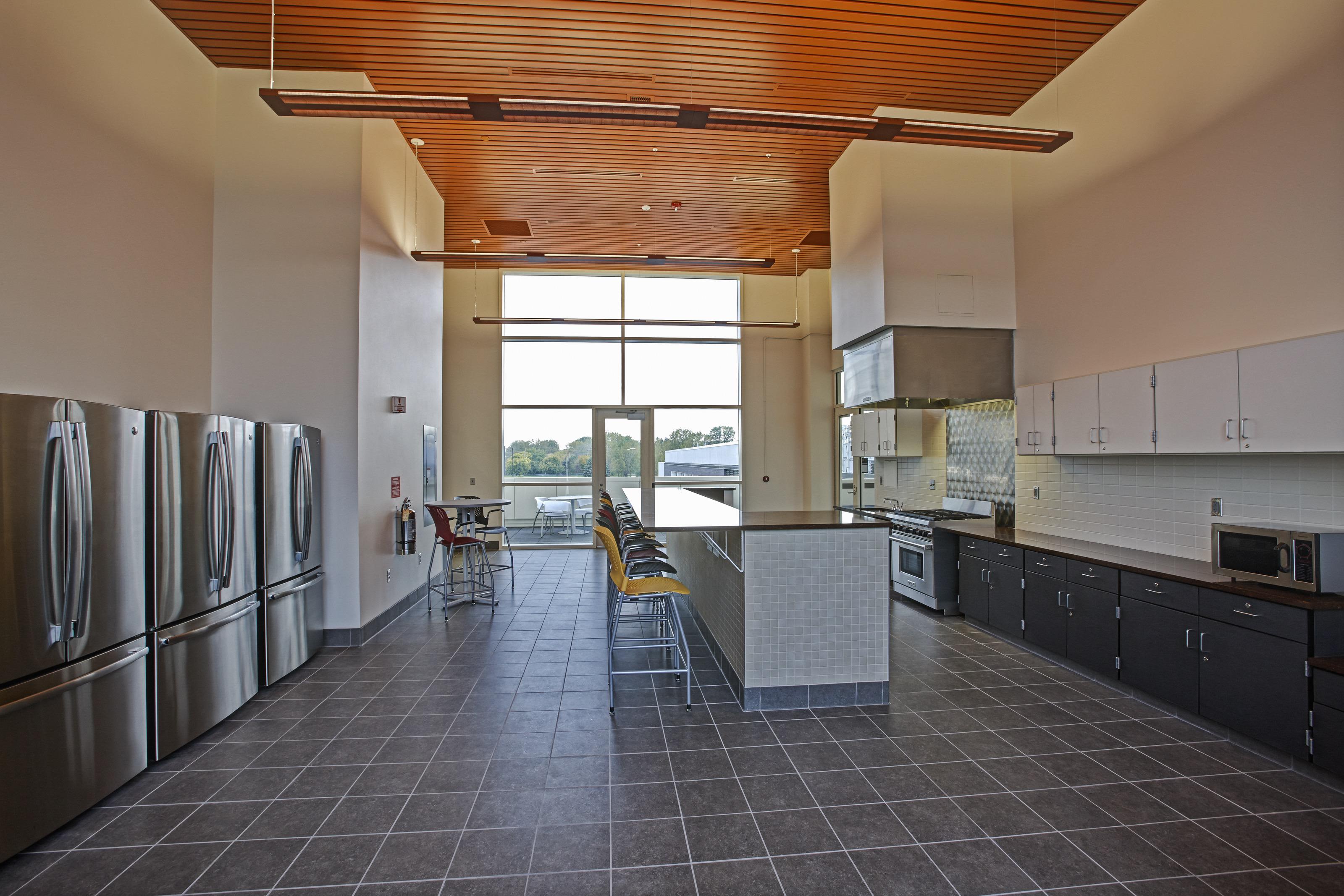 Hennepin County 911 Emergency Communications Center4